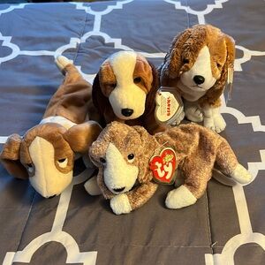 Hound Dog Beanie Baby Bundle